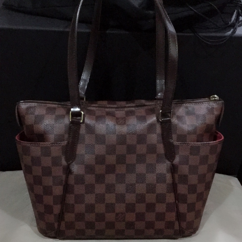 Authentic Louis Vuitton Totally PM